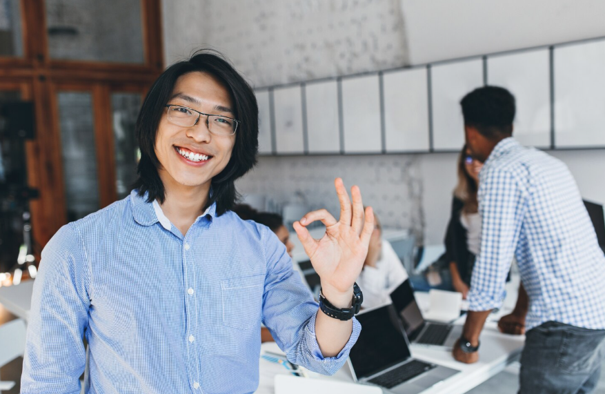 how to track sales team performance outside the office
